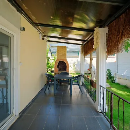 Aloanda House With Swimming Pool * 费特希耶