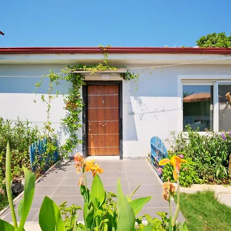 度假居 Aloanda House With Swimming Pool